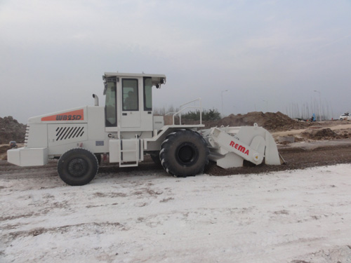 WB25D，長(zhǎng)豐下塘工業(yè)園灰土拌和