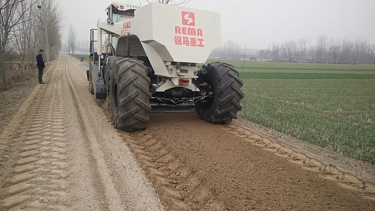 RZ580，荷澤灰土路基冷再生